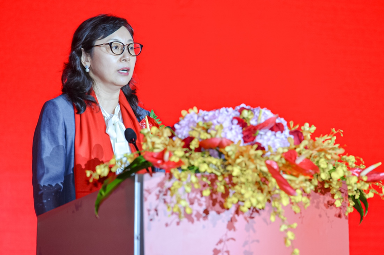 秋霞鲁丝片Av无码少妇