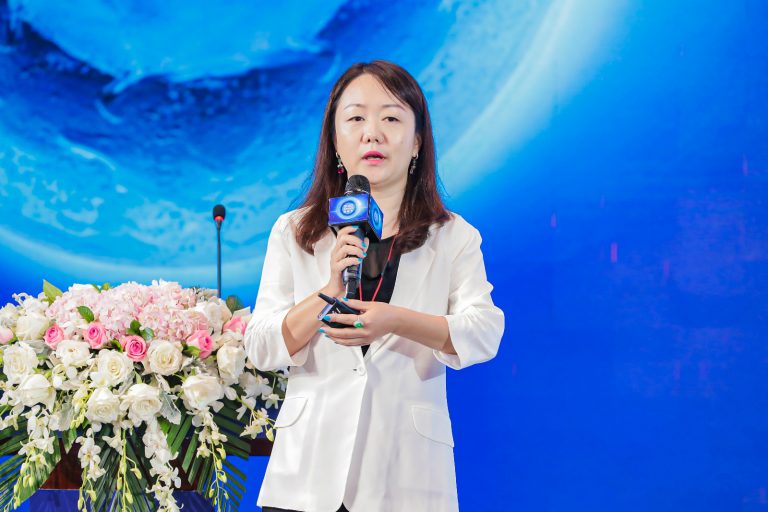 1640747178548880FUwL.jpg 百洋医药股份副总裁张圆演讲-768x512.jpg